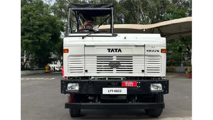 Tata LPT 4832 Trucks